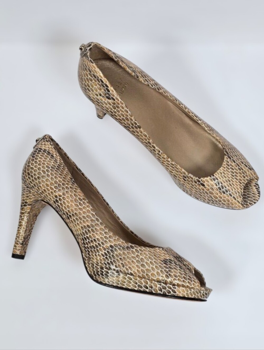 Stuart Weitzman Multicolor Python Embossed Leather Peep Toe Snakeskin Pumps 9.5